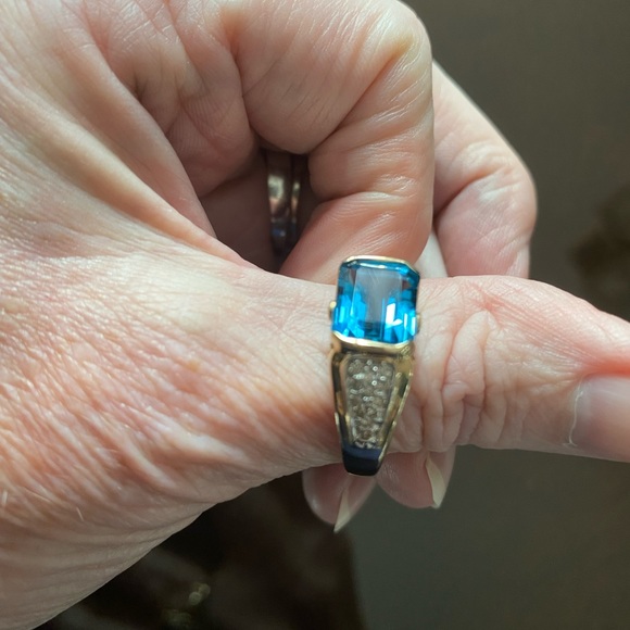 Other - 10k Men’s Topaz and Diamond Ring